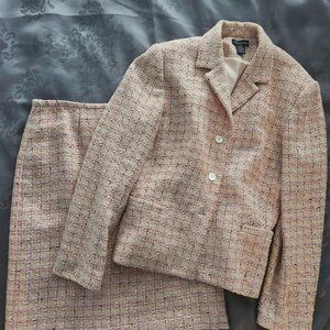 Ladies skirt/jacket suit